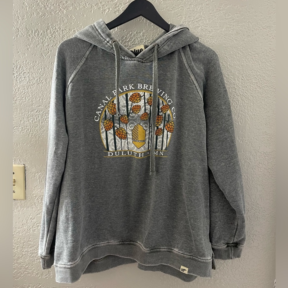 Blue 84 Duluth MN Gray Oversized Hoodie with Craft Beer Design Size Large